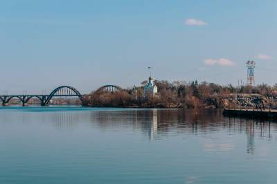 Предпраздничный Днепр в весенних пейзажах. Фото