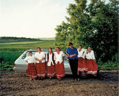 Фотограф показал, как живется цыганам в разных странах. Фото