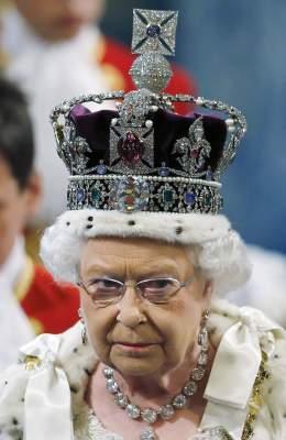 Необычные правила, действующие в британской королевской семье. Фото
