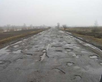 В "Укравтодоре" утверждают, что ям на дорогах почти не осталось
