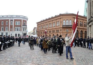 В Риге проходит шествие бывших солдатов СС