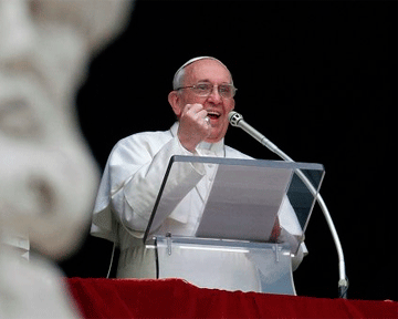 Новый папа римский оставил первую запись в Twitter