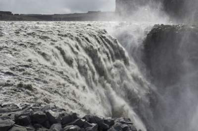 Красивейшие водопады Исландии в необычных кадрах. Фото