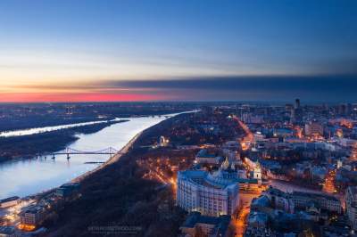 Как выглядит рассвет в разных точках Киева. Фото