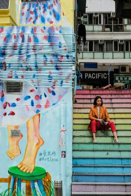Яркие снимки с международной выставки современного искусства в Гонконге. Фото 
