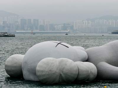 Яркие снимки с международной выставки современного искусства в Гонконге. Фото 