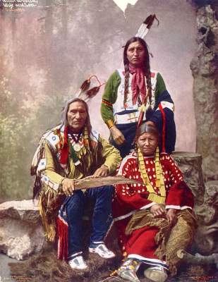 Раскрашенные старые снимки американских индейцев. Фото