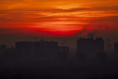 Как выглядит рассвет в Киеве на Арсенальной. Фото