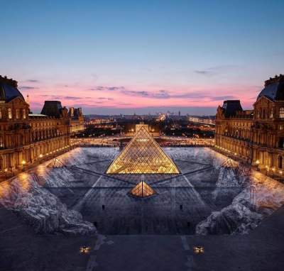 Художник создает невероятную оптическую иллюзию в Лувре. Фото