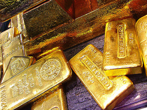 Обвал цен на золото стал максимальным с 1983 года 