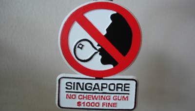 Запреты в разных странах, о которых важно знать туристам. Фото