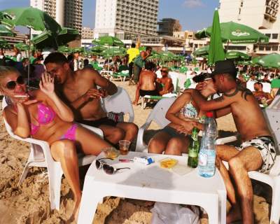 Пляж Тель-Авива в колоритных снимках. Фото