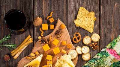 Медики объяснили, как сыр влияет на уровень сахара в крови