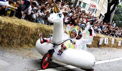 В Бразилии прошли гонки на тарантасах «Red Bull Soapbox». Фото