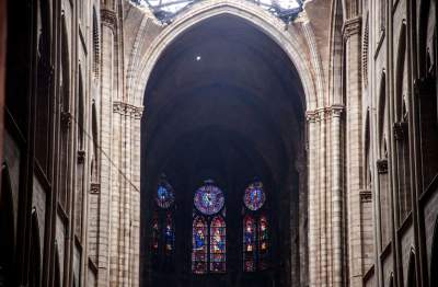 Свежие снимки, сделанные внутри Собора Парижской Богоматери. Фото