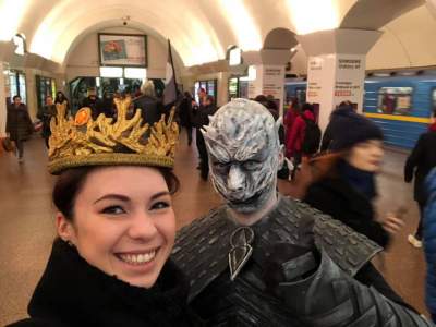 По киевскому метро разгуливали "белые ходоки"