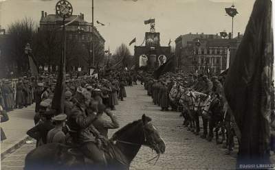 Так выглядели первомайские демонстрации в СССР. Фото