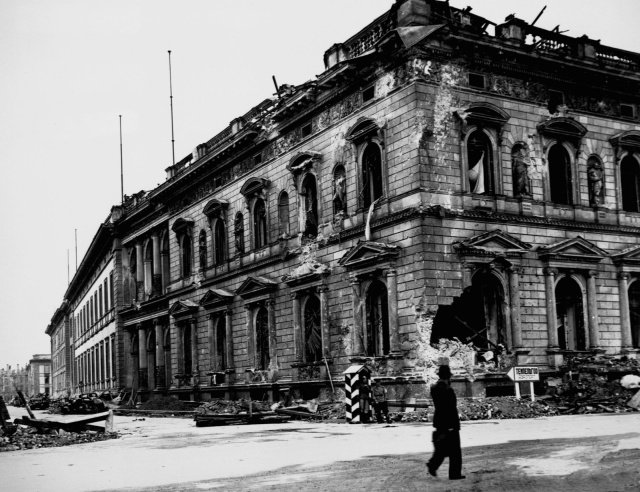 Разрушенный Берлин на фотографиях 1945 года