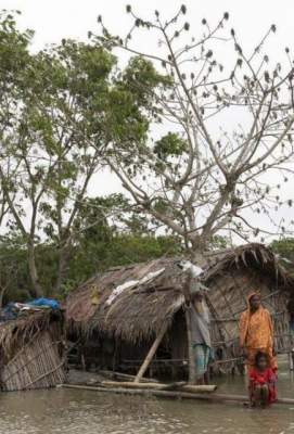 На Бангладеш обрушился мощный циклон: последствия стихии. Фото