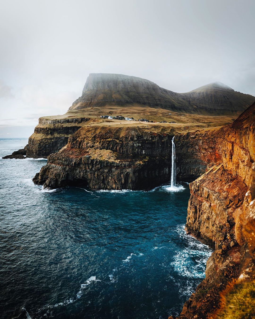 Невероятные пейзажные снимки фотографа-самоучки из Дании (Фото)