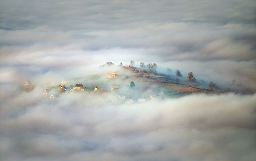 Загадочные туманные пейзажи в объективах фотографа. Фото
