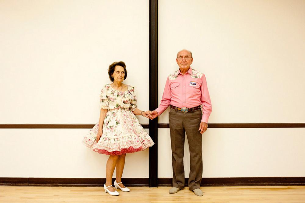 Фотограф показал идеальные будни пенсионеров. ФОТО