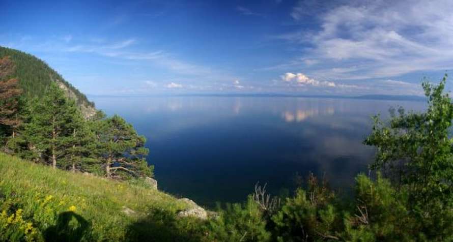 Сеть покорили кадры самого глубокого озера в мире. ФОТО