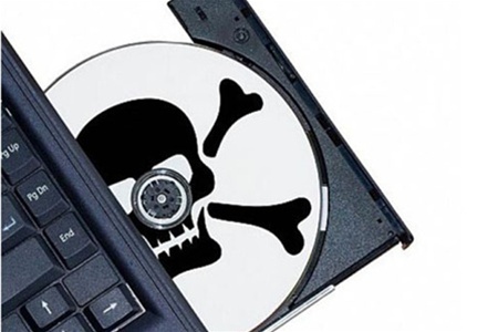 Microsoft:МВД, налоговая и военные – главные пираты в Украине
