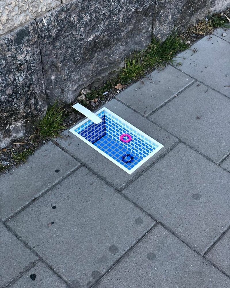 Забавный пиксельный арт на улицах городов