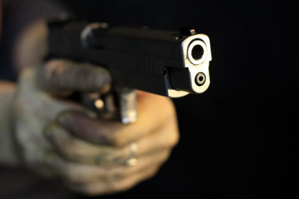 Американка напугала грабителя игрушечным пистолетом 