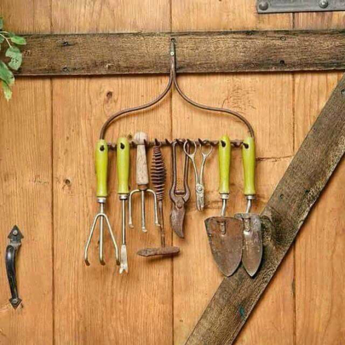 Вешалка для мелкого инструмента. | Фото: Pinterest.