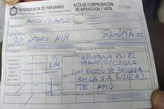 Красивой автомобилистке в Уругвае выписали необычный «штраф». ФОТО