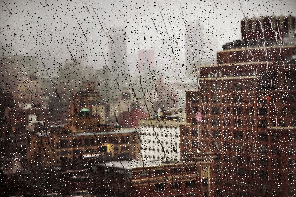 Для истинных романтиков: философия дождя в фотографиях Кристофера Жакро