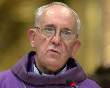 Папа римский призвал священников отказаться от дорогих машин