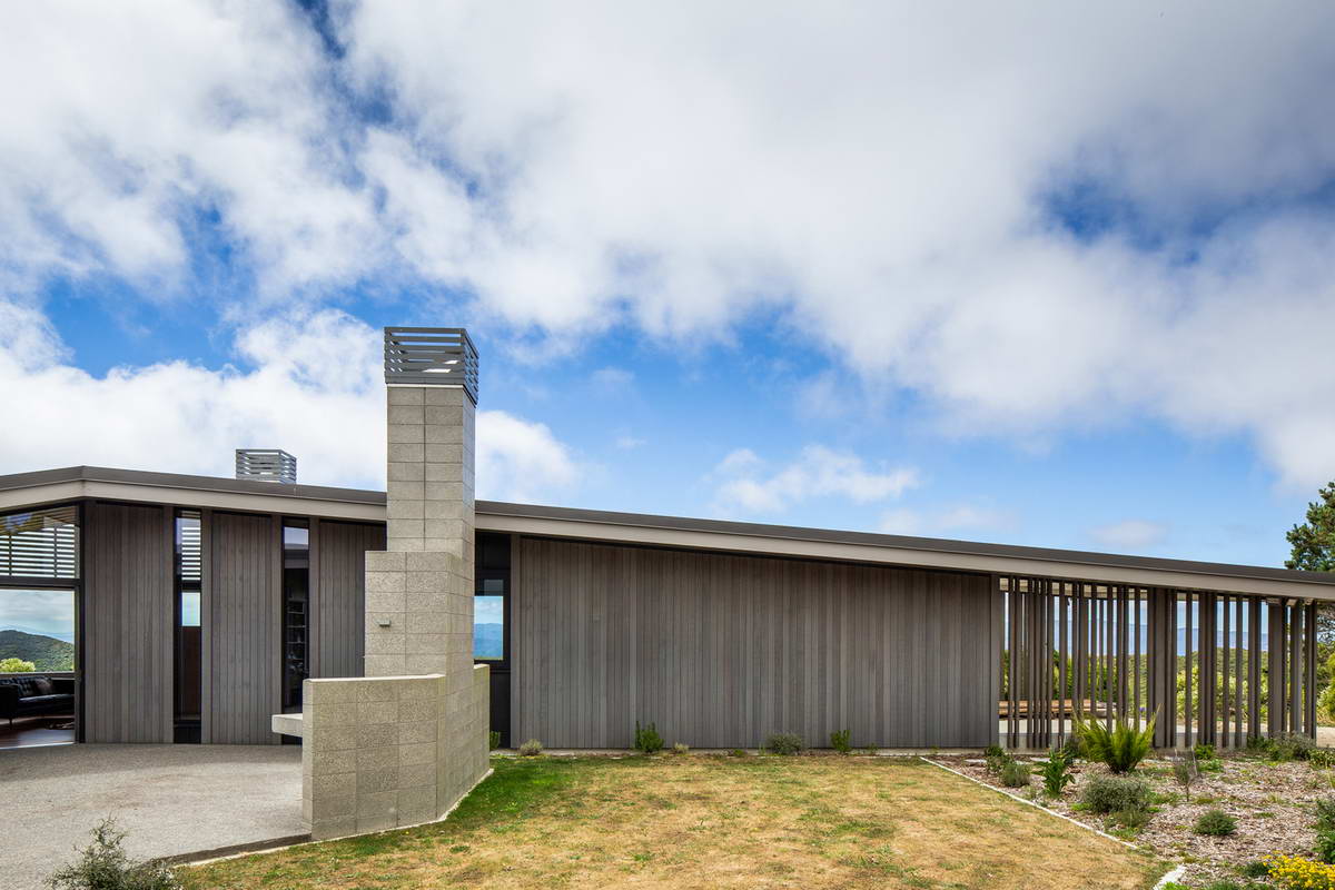 Страусовый дом с двором в Новой Зеландии