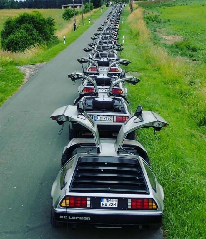 Легендарные и нестареющие автомобили DeLorean DMC-12