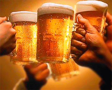 Три бокала пива в неделю изнашивают мозг