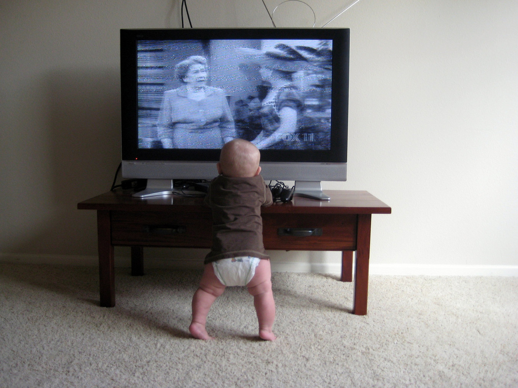 В США увеличилось число детей, пострадавших при падении телевизоров