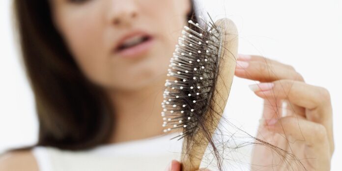 Анита Луценко назвала главную причину выпадения волос