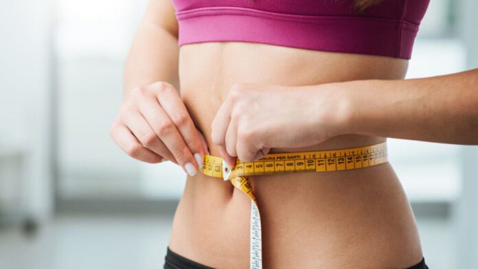 Диетологи рассказали, как сбросить вес без спорта и диет