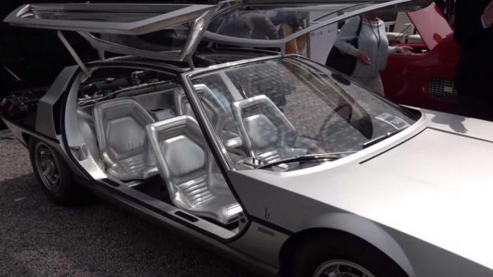 Необычный концепт-кар Lamborghini Marzal с футуристичным дизайном 1967 года