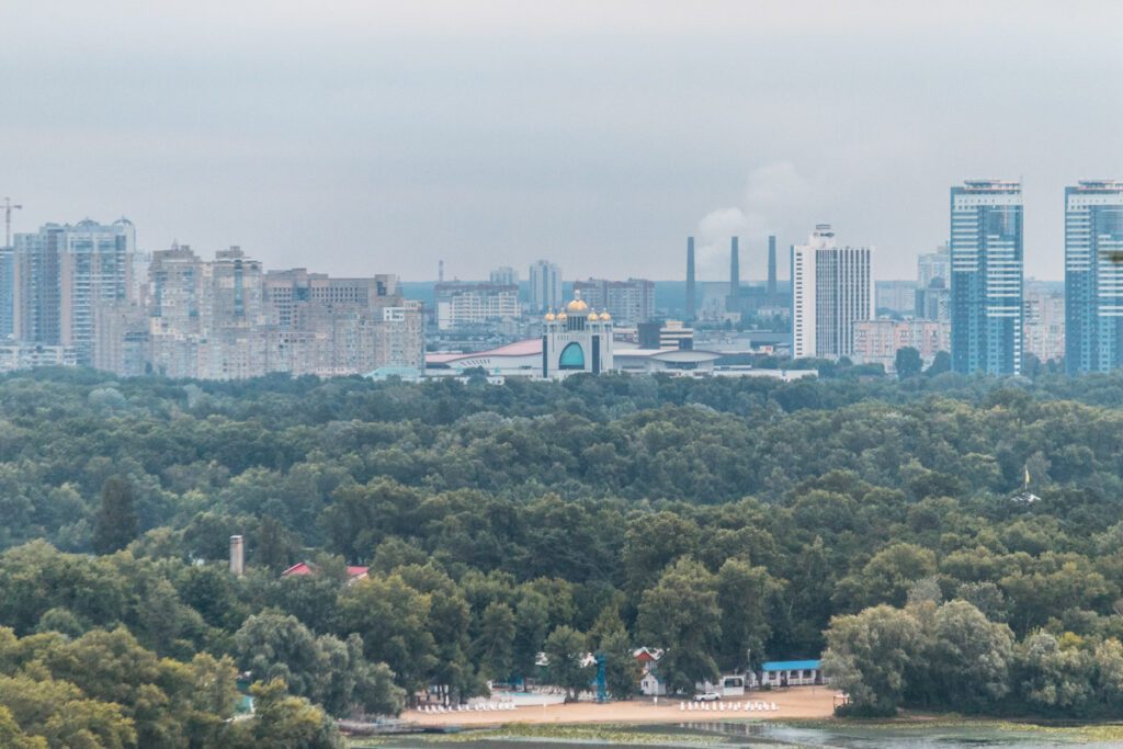 Рассвет в Киеве с лучших обзорных площадок. Фото