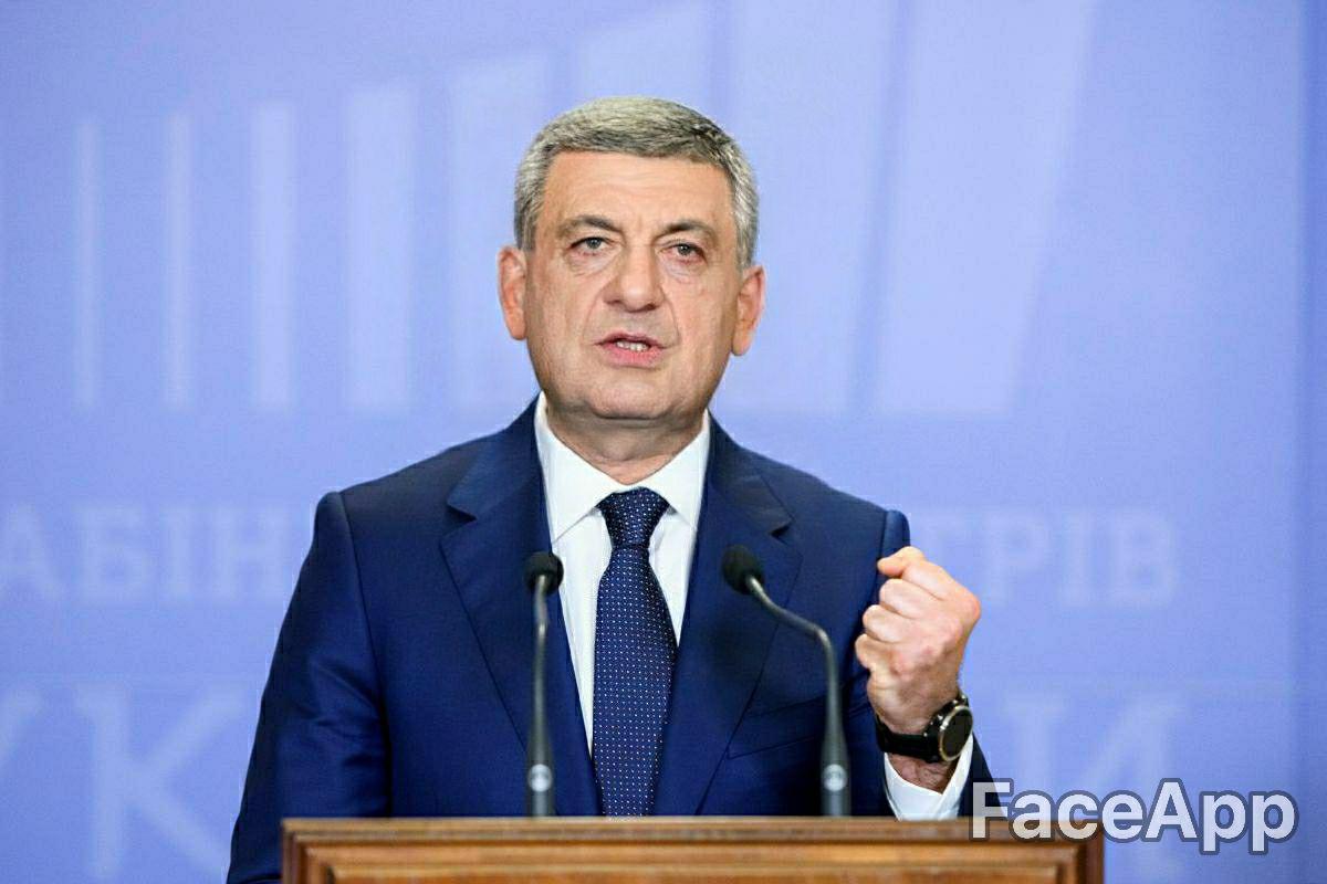 Украинцы массово публикуют «пожилые» фото из Face App: какими будут политики в старости. ФОТО