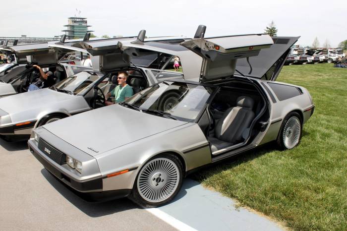 Интересные подробности об автомобиле DeLorean из фильма Назад в будущее