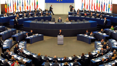 Евродепутаты собирают экстренное заседание по проблемам в Украине и беспорядкам в Египте 