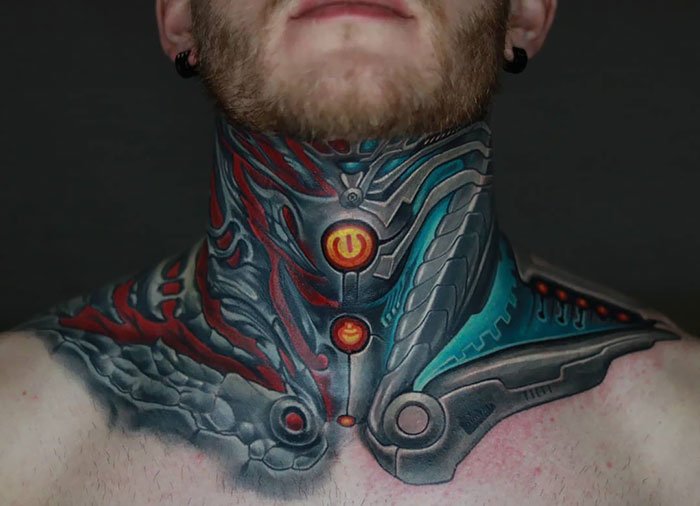 Креативные татуировки на шее