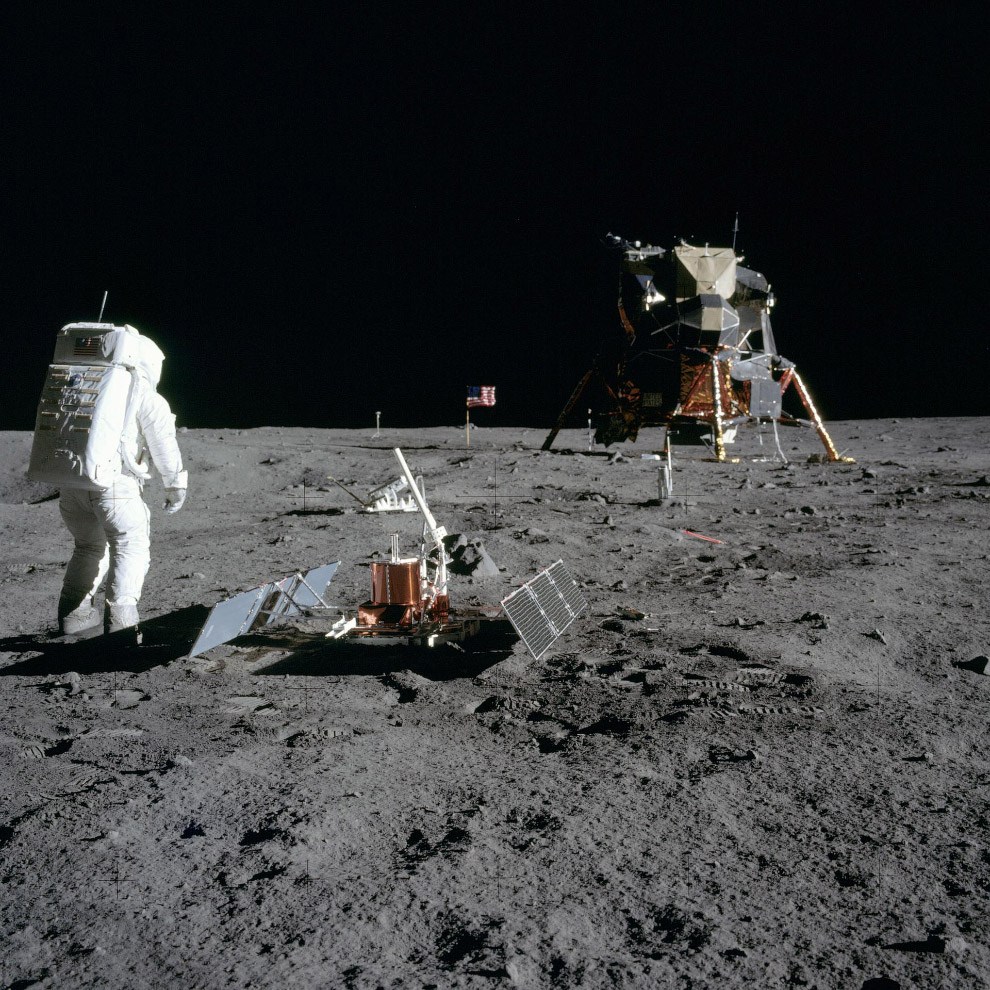 Исторические кадры первой высадки человека на Луну. Фото