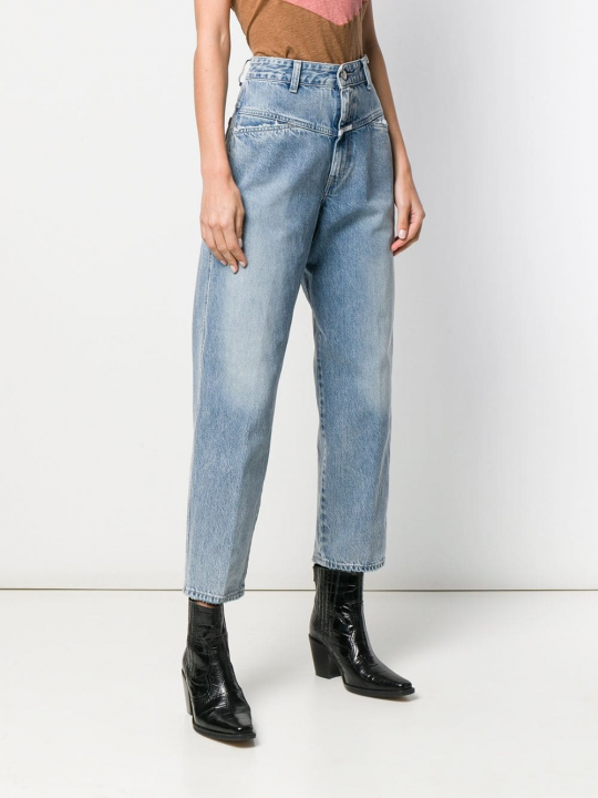 В моду возвращаются джинсы из 90-х. Фото