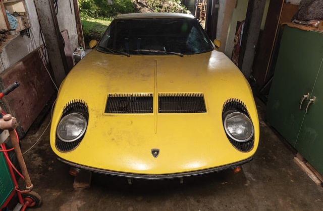 Lamborghini Miura 1969 уйдет с молотка