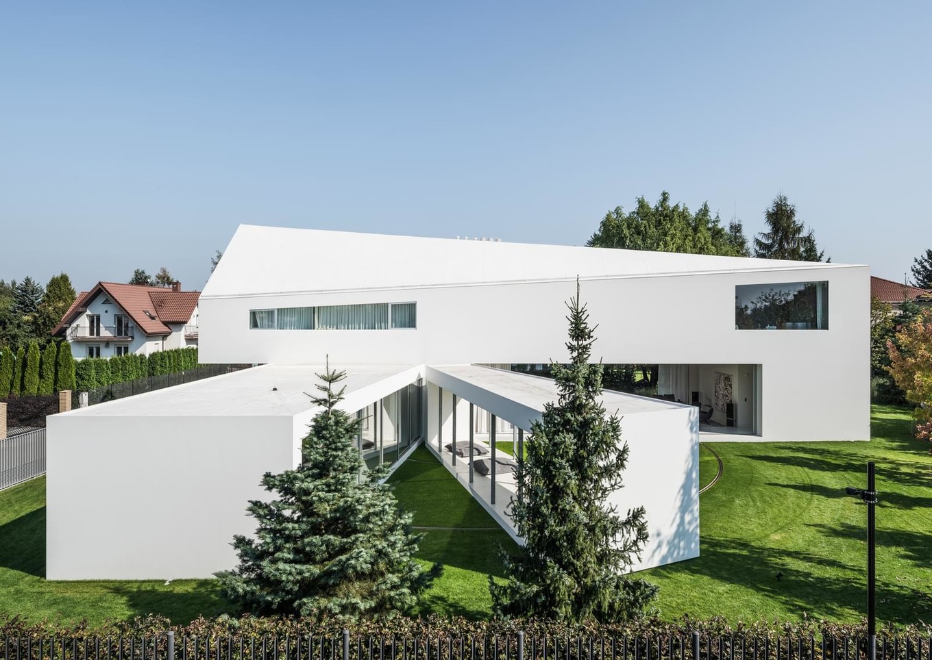 Частный дом с движущейся террасой в Польше